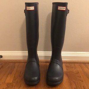 Hunter rain boots - tall, navy